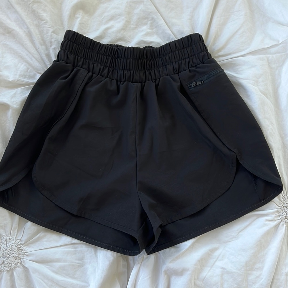 Blooming Jelly High Rise Women’s Workout Shorts